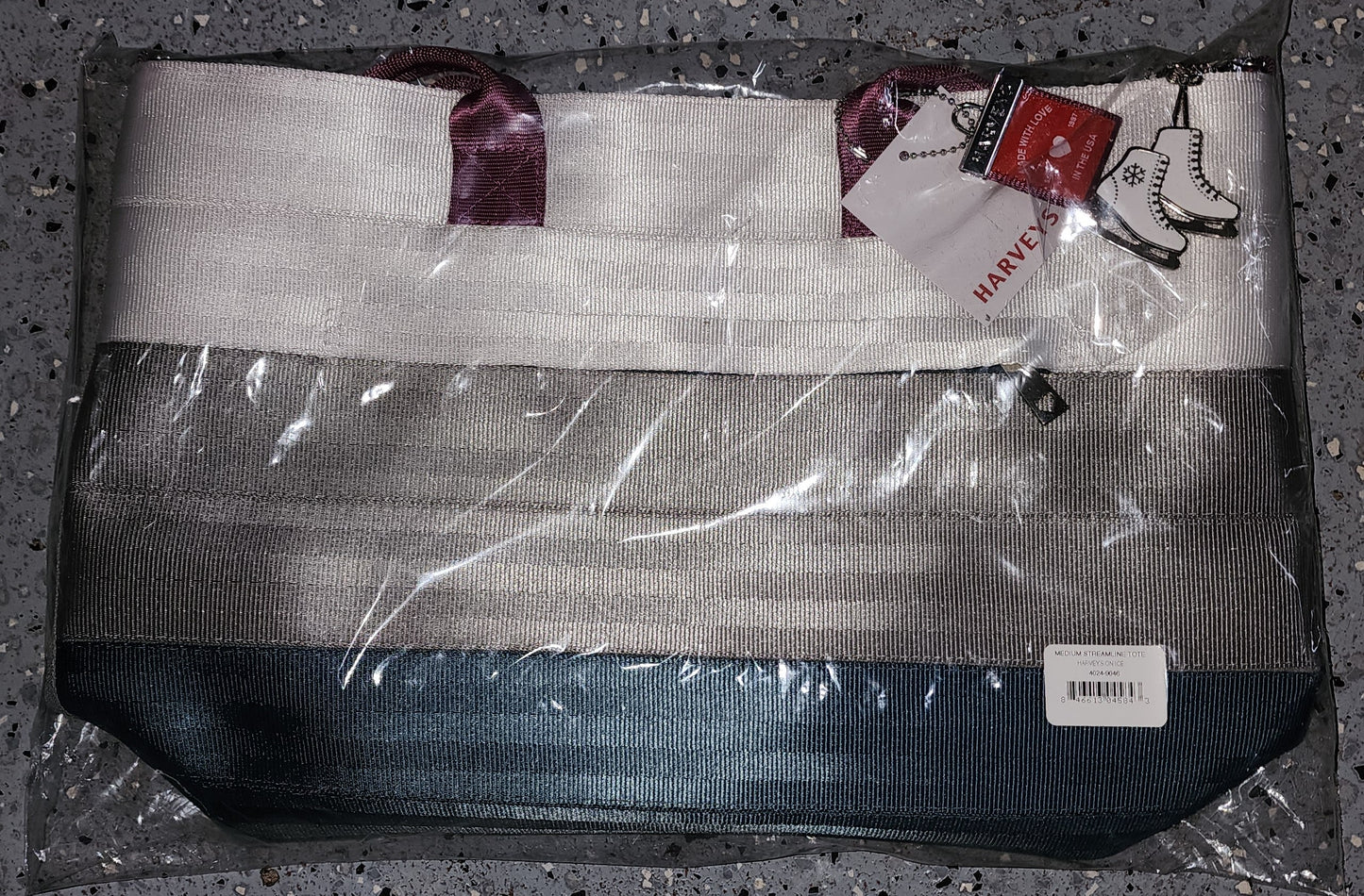 Harveys "Harvey's On Ice" Medium Streamline Tote